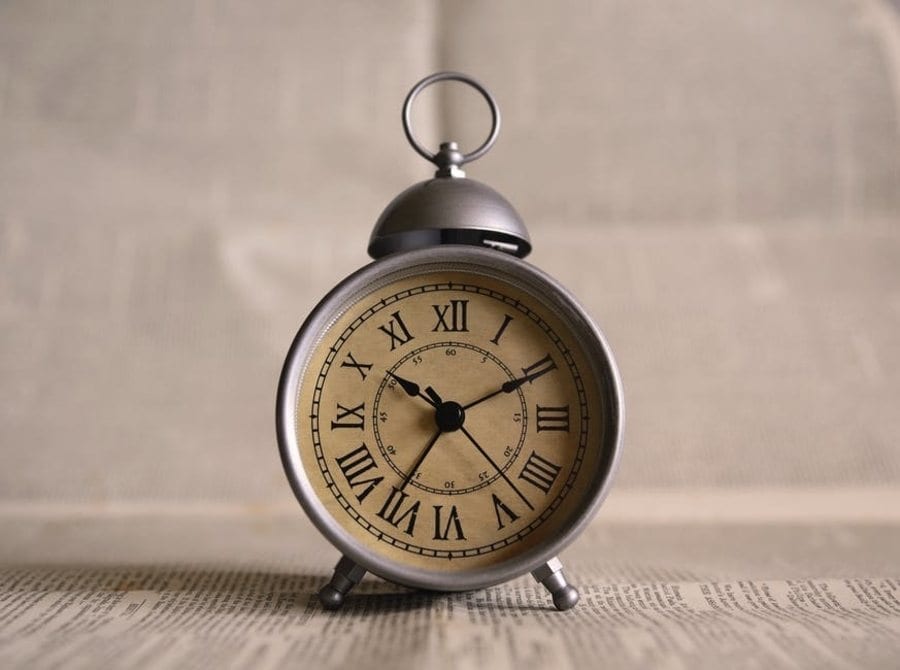 Hong Kong superstitions clock