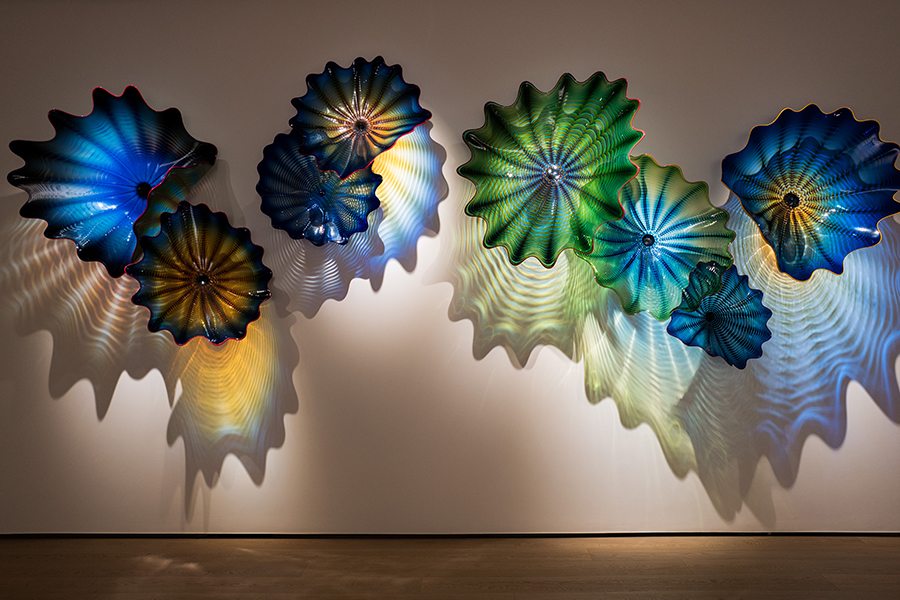 H Queen's Whitestone Gallery