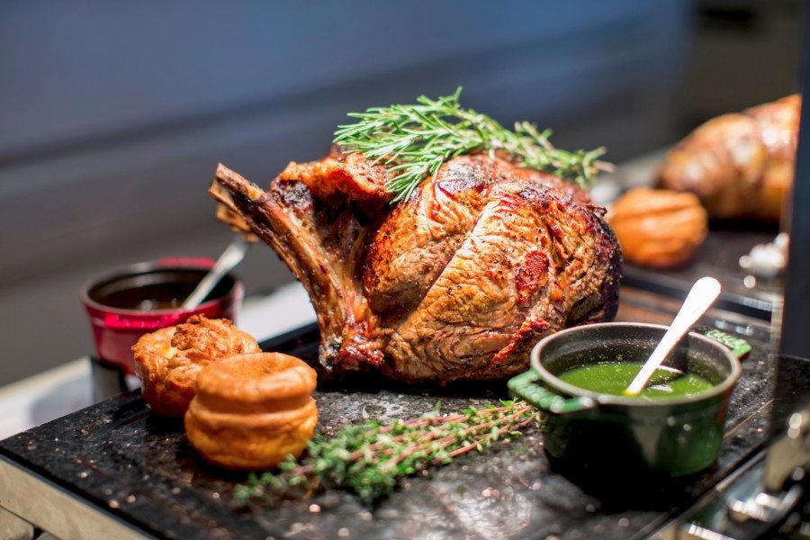 best dinner buffets in Hong Kong The Verandah The Peninsula Hong Kong roast pork