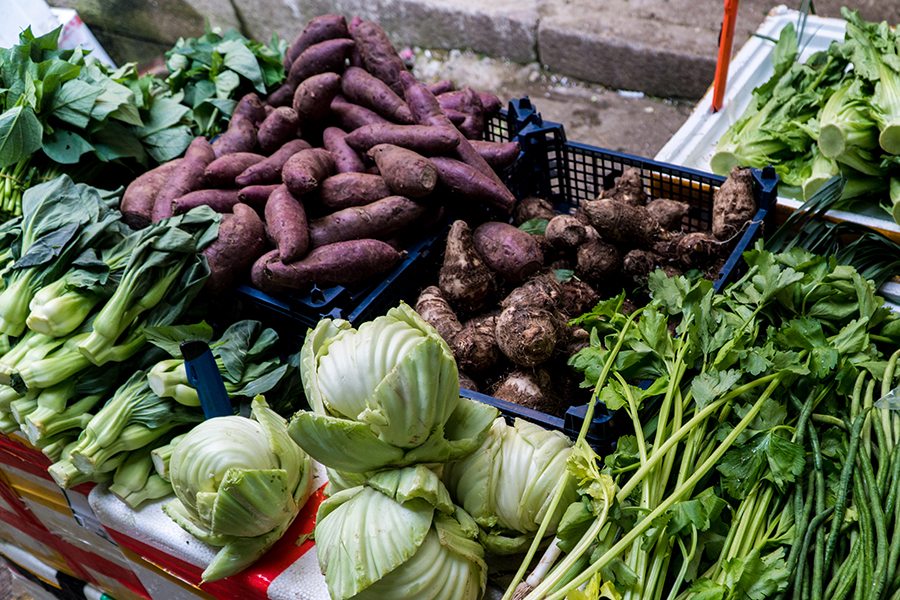 30 days raw vegan hong kong wet markets vegetables