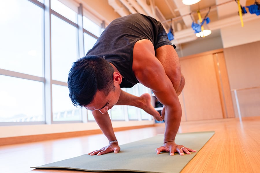30 day yoga crow pose