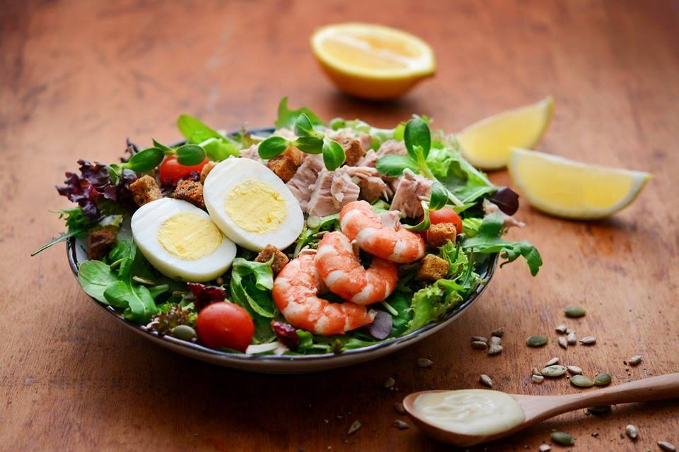 where to eat in causeway bay cedele hong kong salad