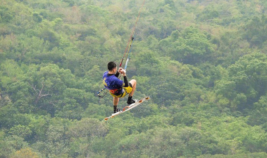 water sports in hong kong kiteboarding
