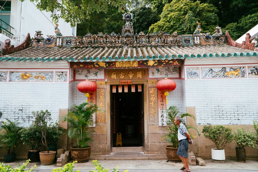 History time! Learn more about the Gods behind these Chinese temples in Hong Kong