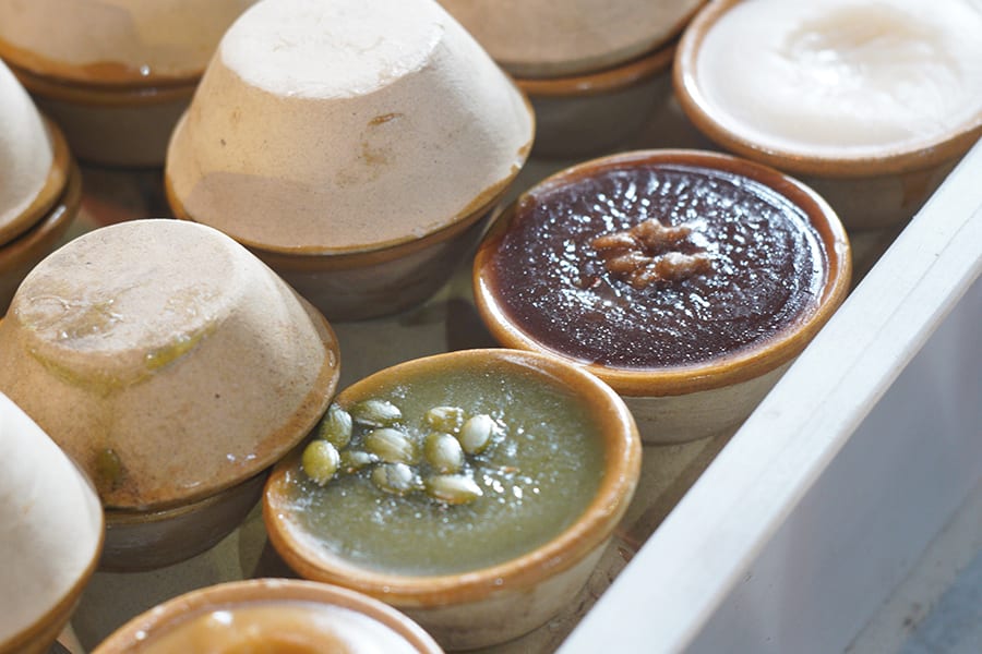 Hong Kong Cantonese desserts Put Chai Ko Chinese sweets