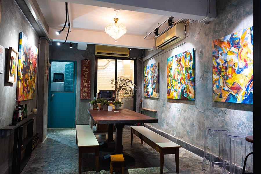 Chez Trente Hong Kong bar interior