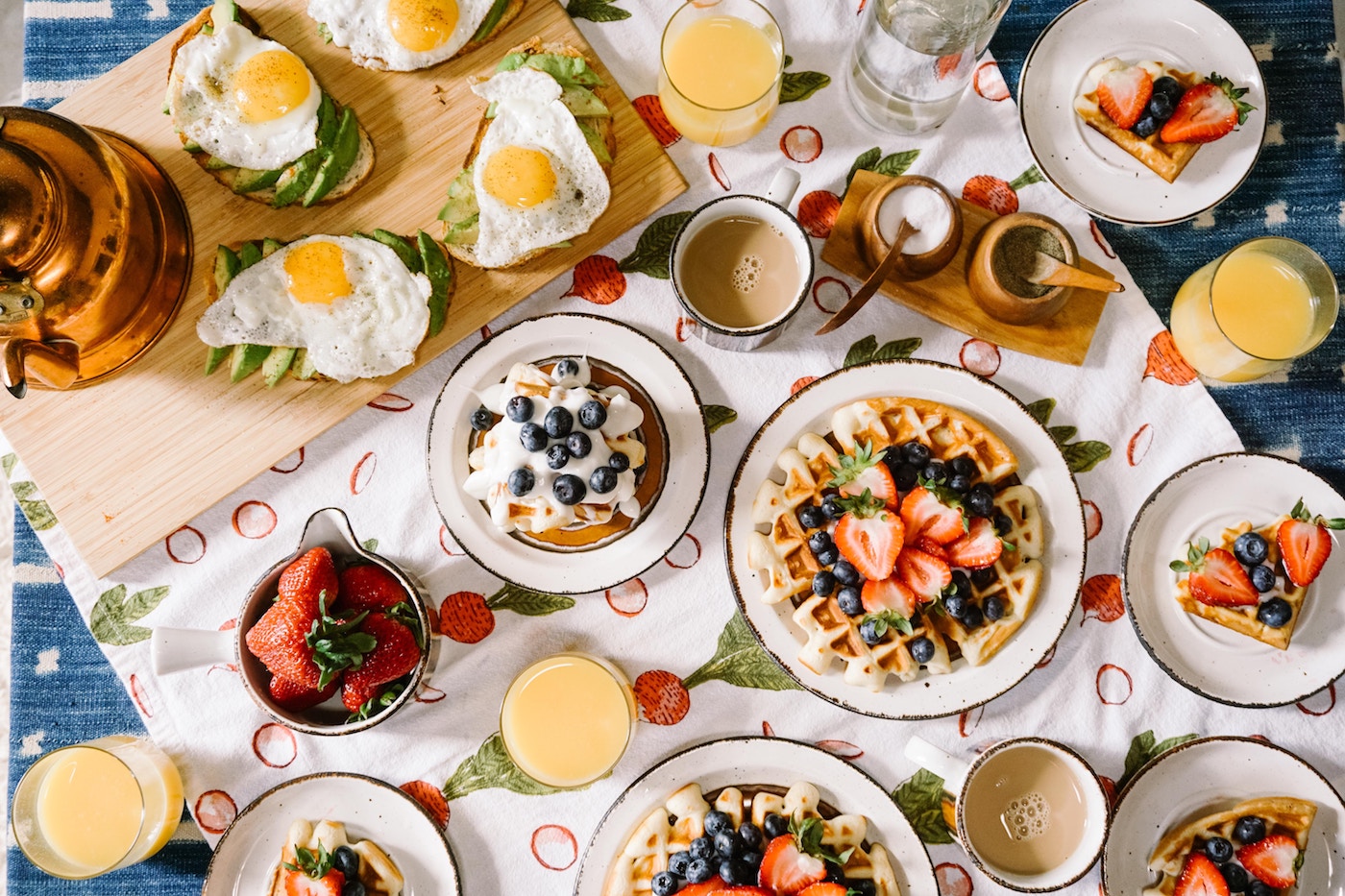 Hotel brunches in Hong Kong: Party it up with the best free-flow and fancy food in town