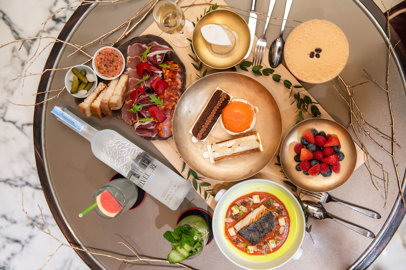 MoBar brunch food | Landmark Mandarin Oriental | Hotel brunches in Hong Kong