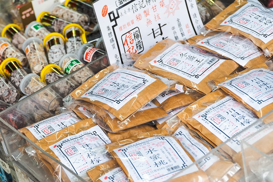 Cantonese snacks Hong Kong solo travel