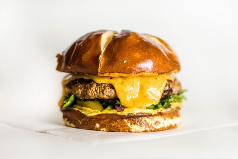 Best burgers in Hong Kong: Fluffy bun + tasty patty + saucy sauces = happiness on a plate