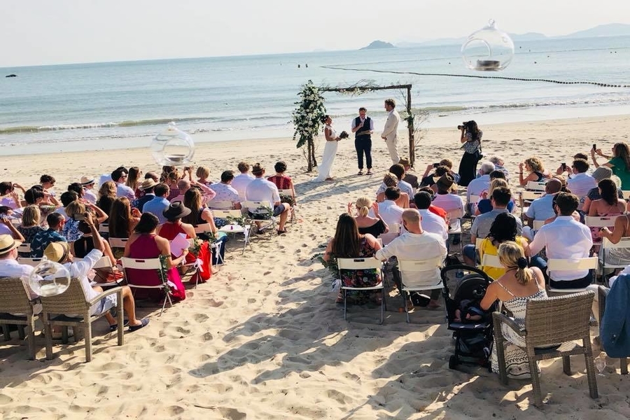 wedding venues in Hong Kong Bathers