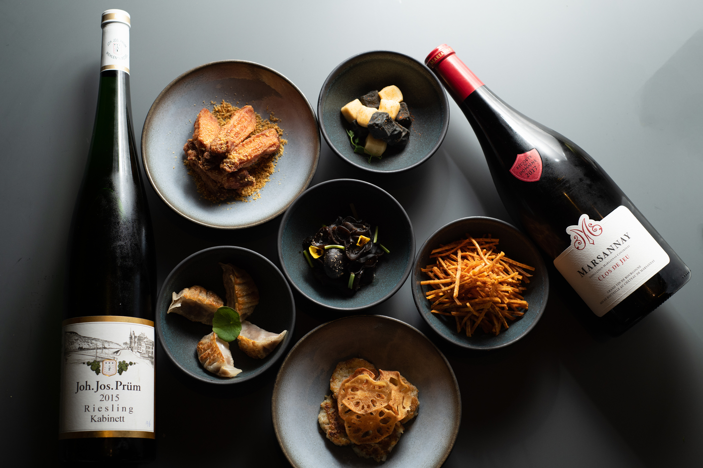 happy hours in hong Kong Piin Wine restaurant