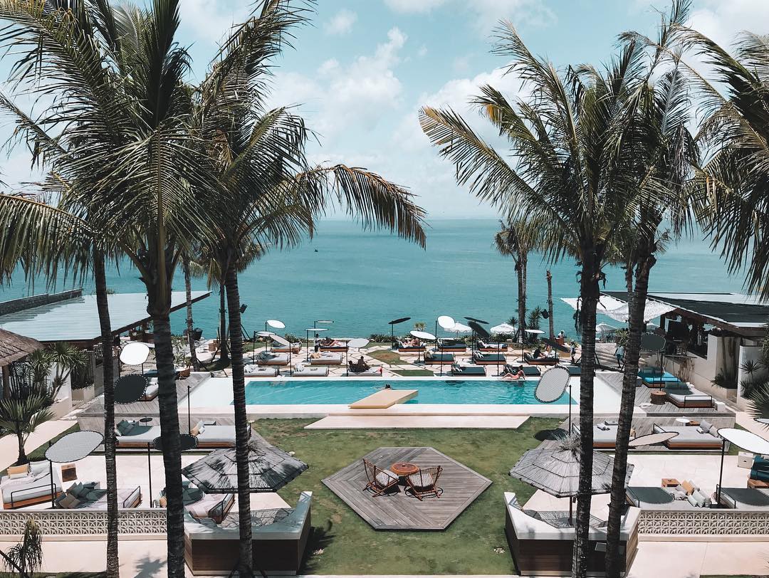 Guide to Uluwatu Uu Cliffhouse