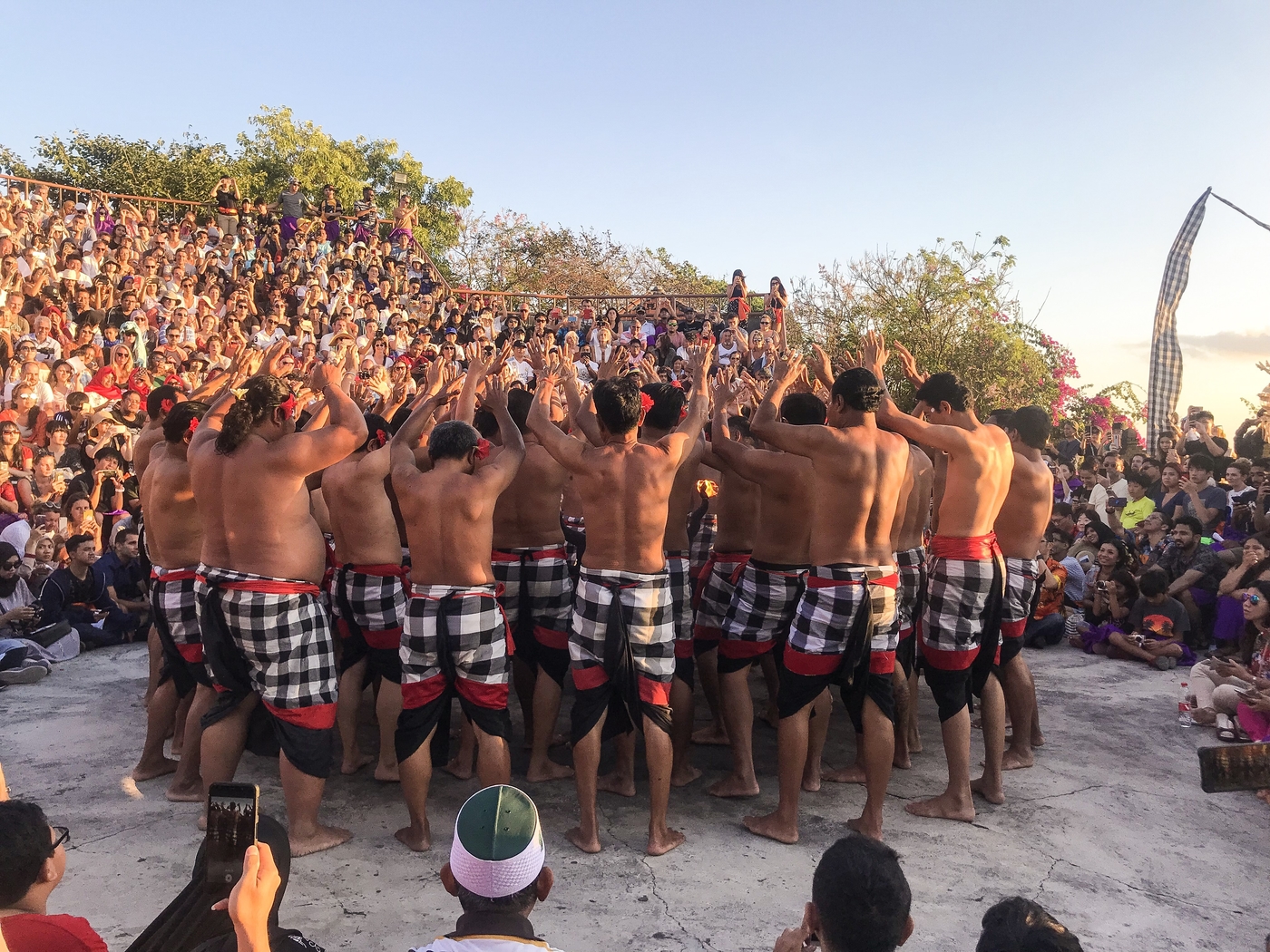 guide to Uluwatu Kecak Fire Dance