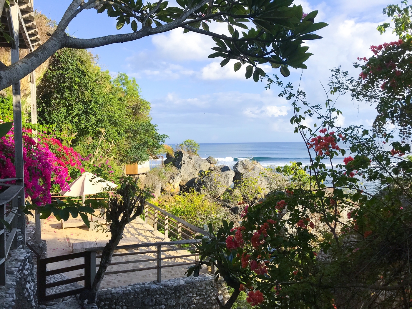 Impossible Beach Uluwatu Bali surf beach