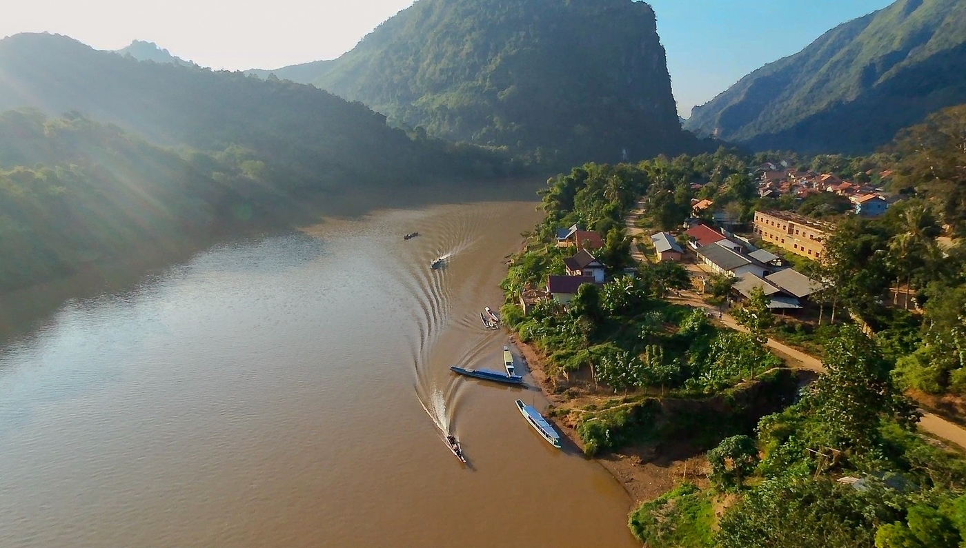 Nong Khiaw river