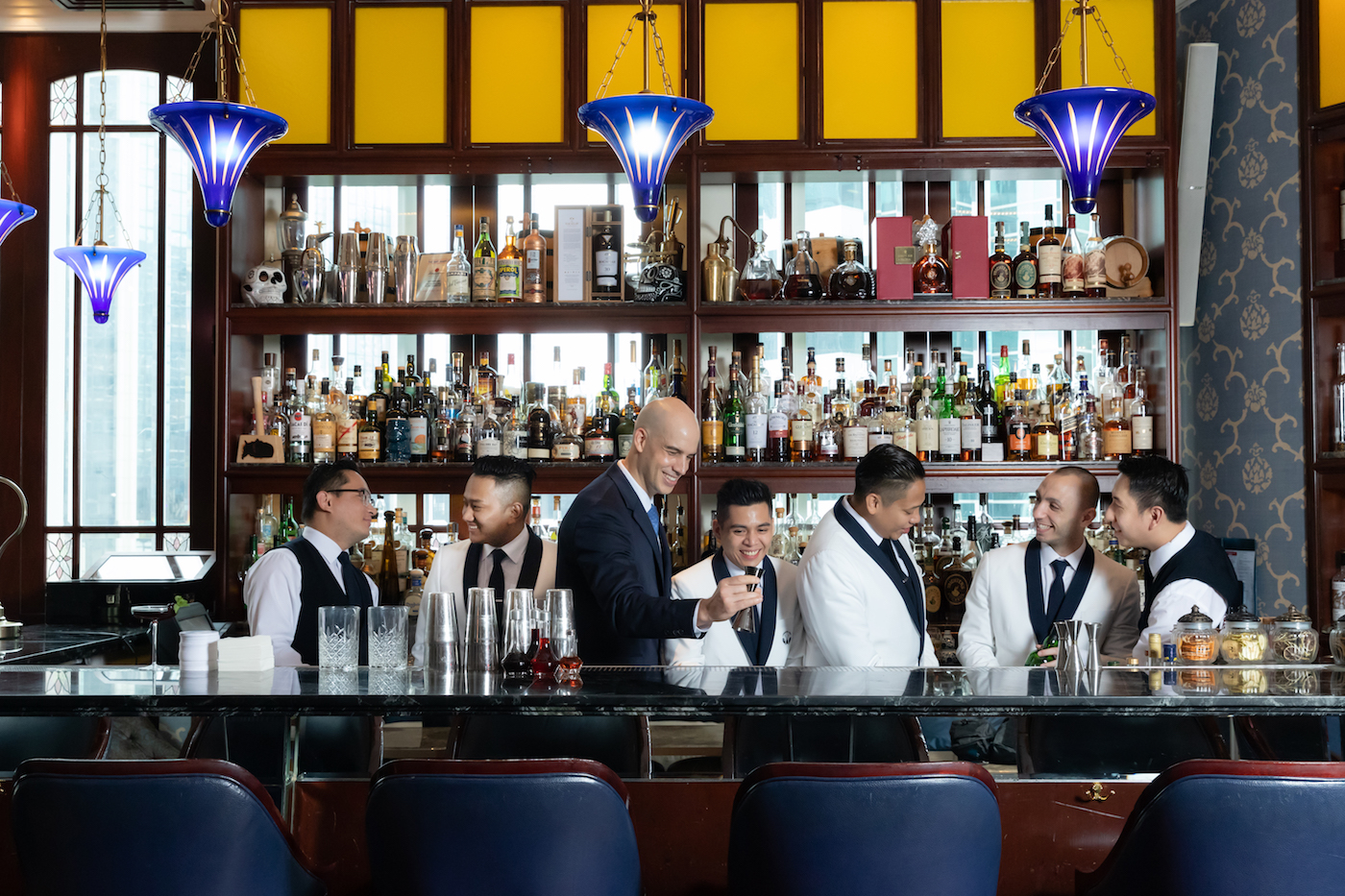 Find out why Lobster Bar and Grill at Island Shangri-La is one of our go-to cocktail spots