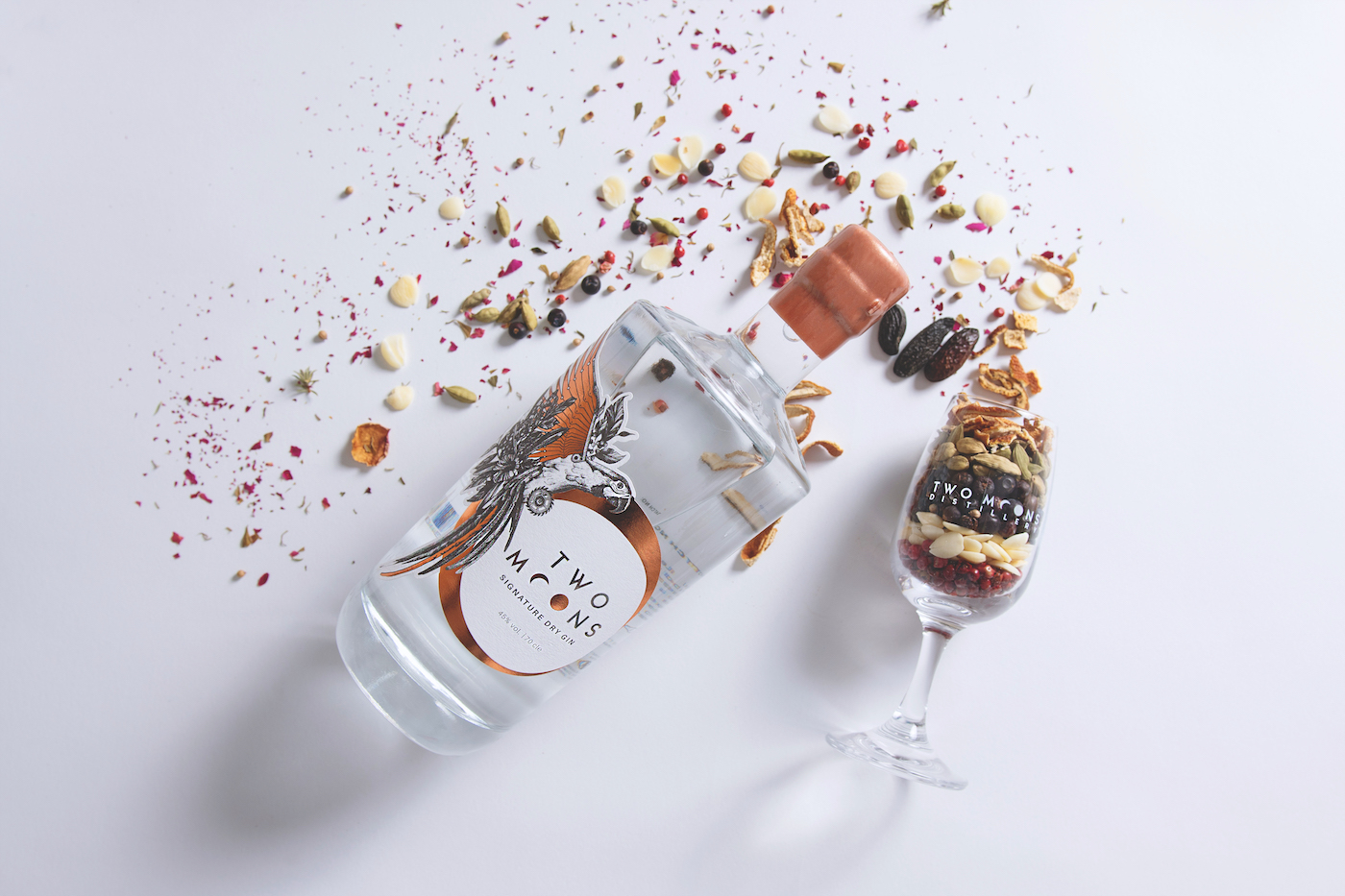 Hong KOng themed gifts Two Moons Gin