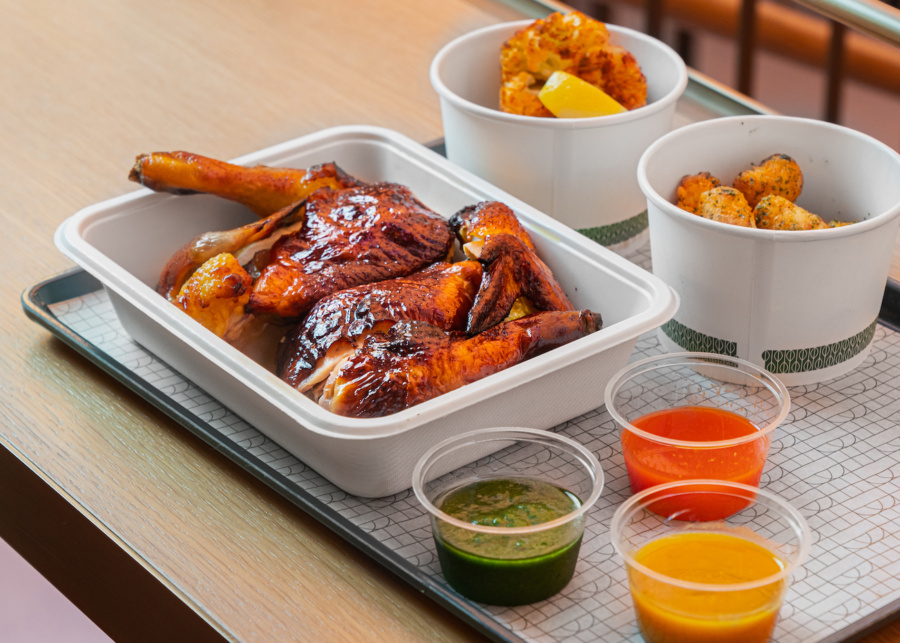 Junk catering in Hong Kong that we love: get fed aboard the water