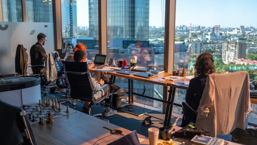 3 people working